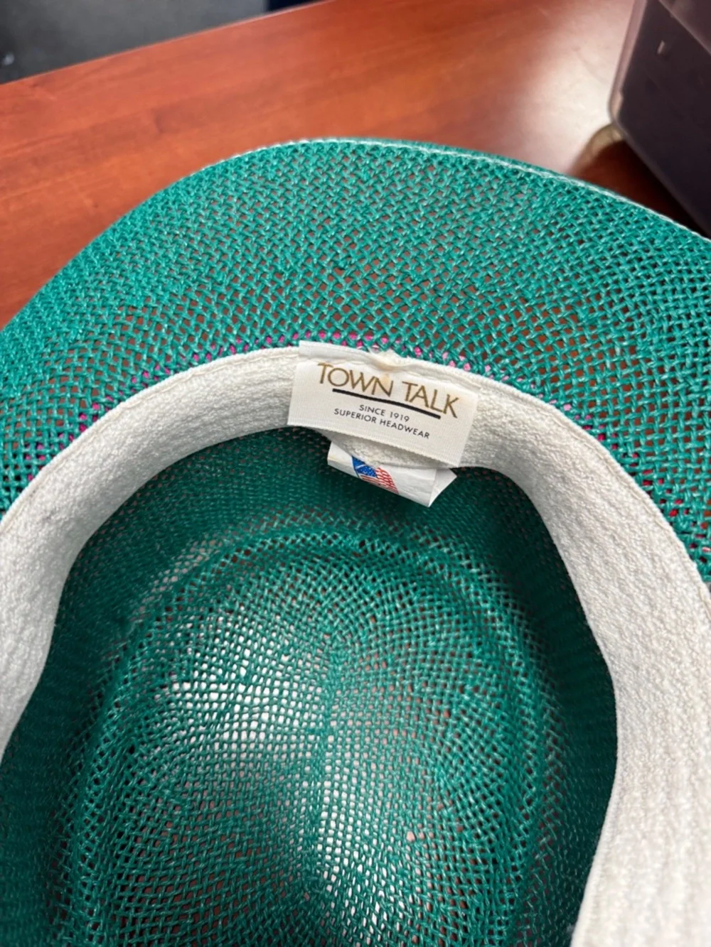 Vintage town talk hat // 041727 - Picture 2 of 2